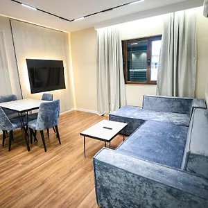 Miku Apartment-extraordinary 1bd At Komuna E Parisit Apartment