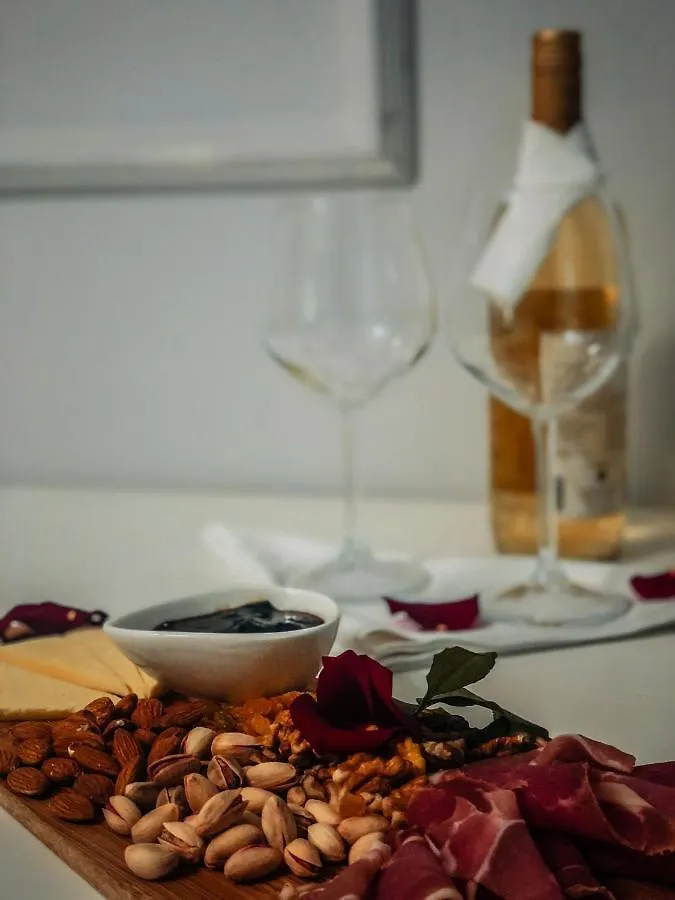 Promenade Hotel Shkoder 3*,