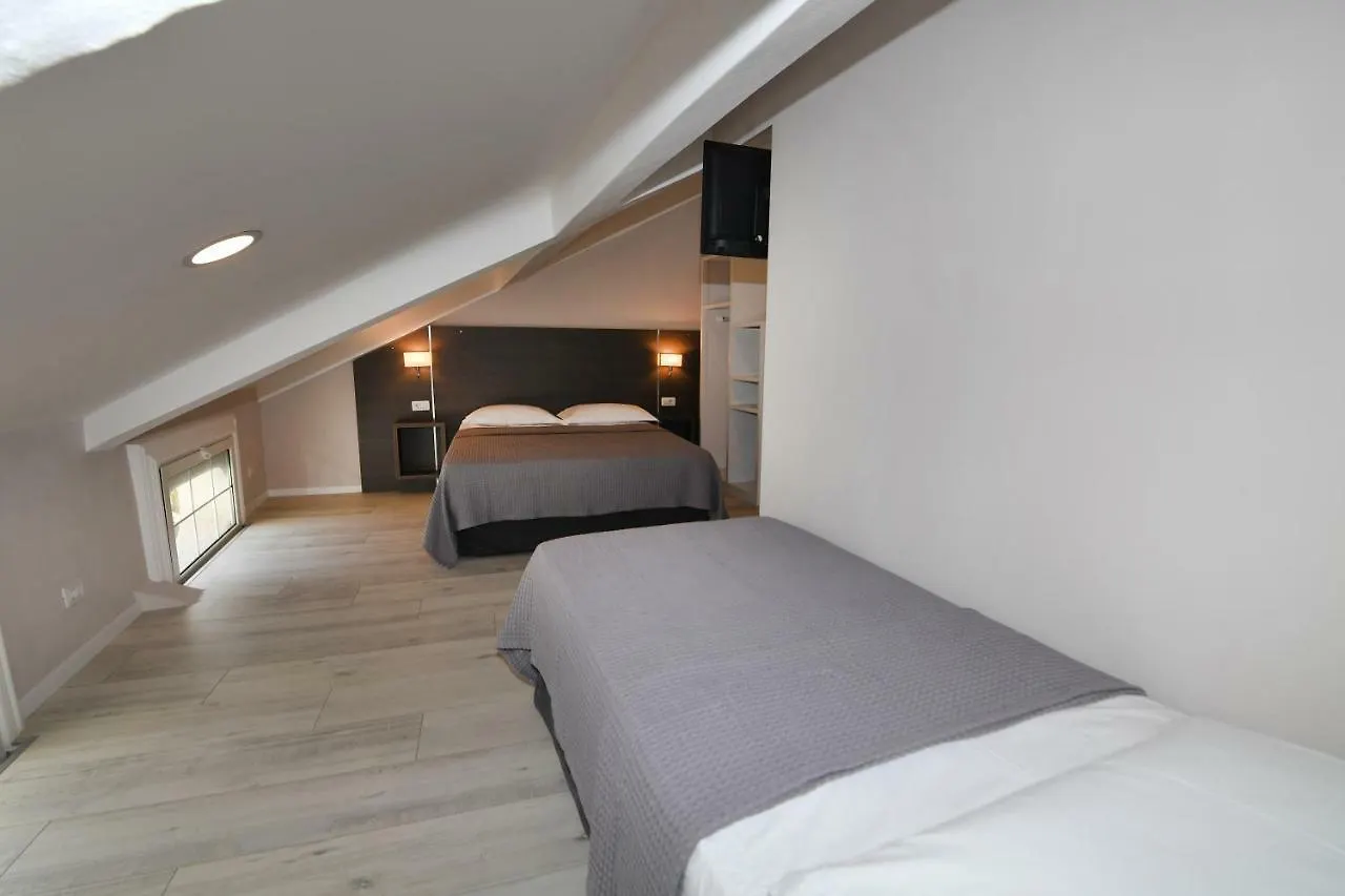 Promenade Hotel Shkoder 3*,  Albania